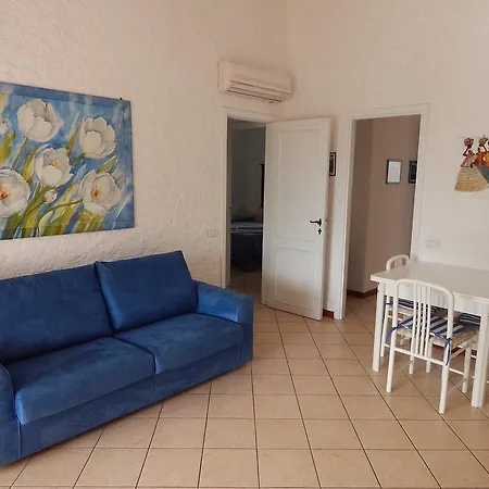 N083 - Numana, Trilocale Con Terrazzo Panoramico Numana